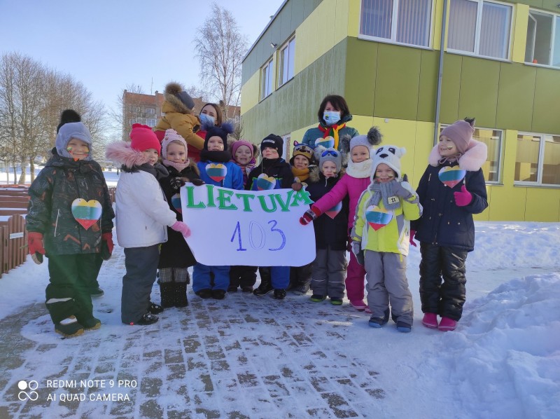„Bitučių“ grupė dalyvauja eTwinning projekte „Lietuvai 103 maži žingsneliai“