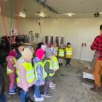 „Skruzdėliukų“ grupės pažintinė-edukacinė išvyka į sulčių spaudyklą 26811